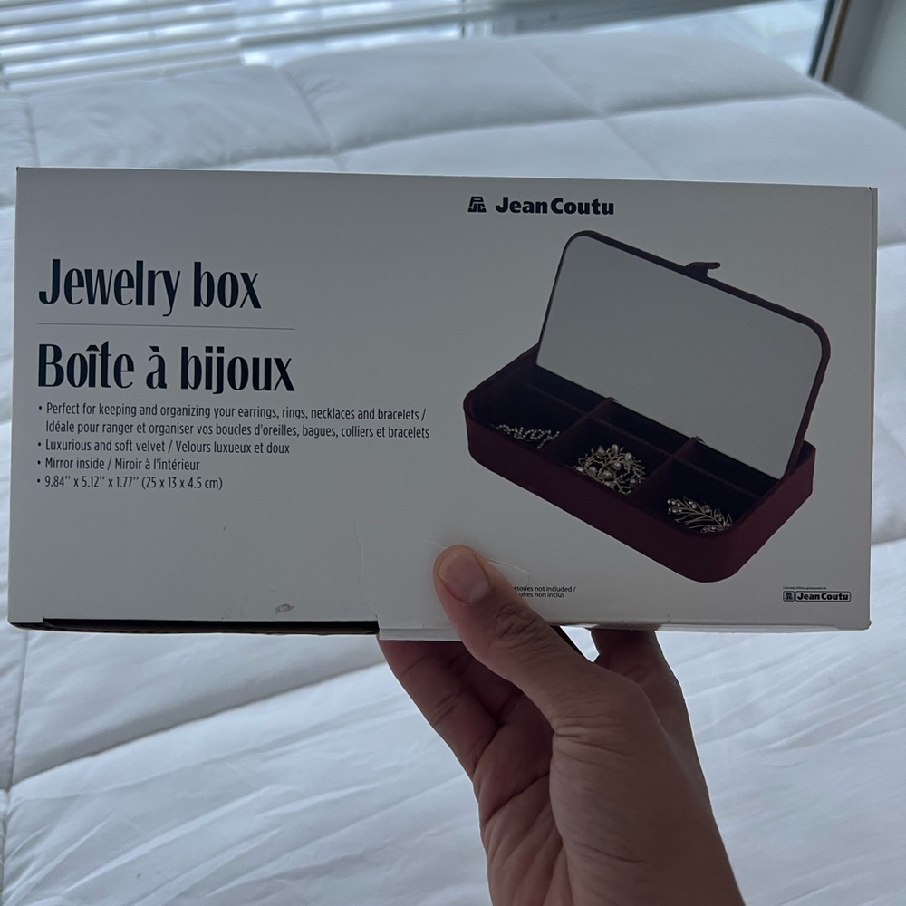 Brand new jewelry box